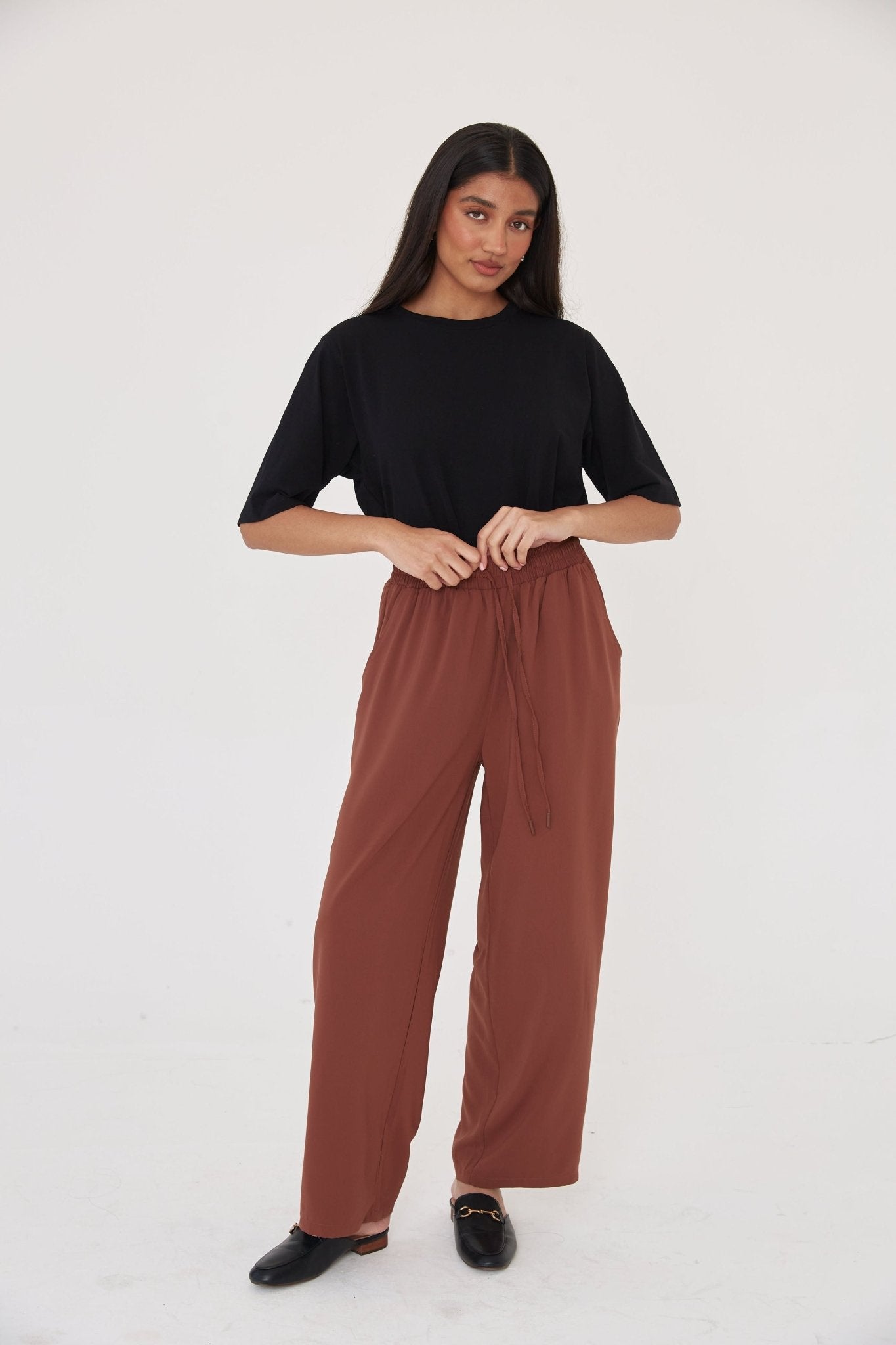 Effortless Trouser - Bitter Chocolate - Sa - Sa Studio