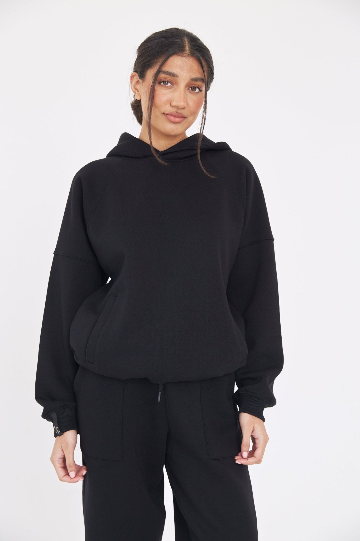 The Weekend Hoodie - Jet Black - Sa - Sa Studio