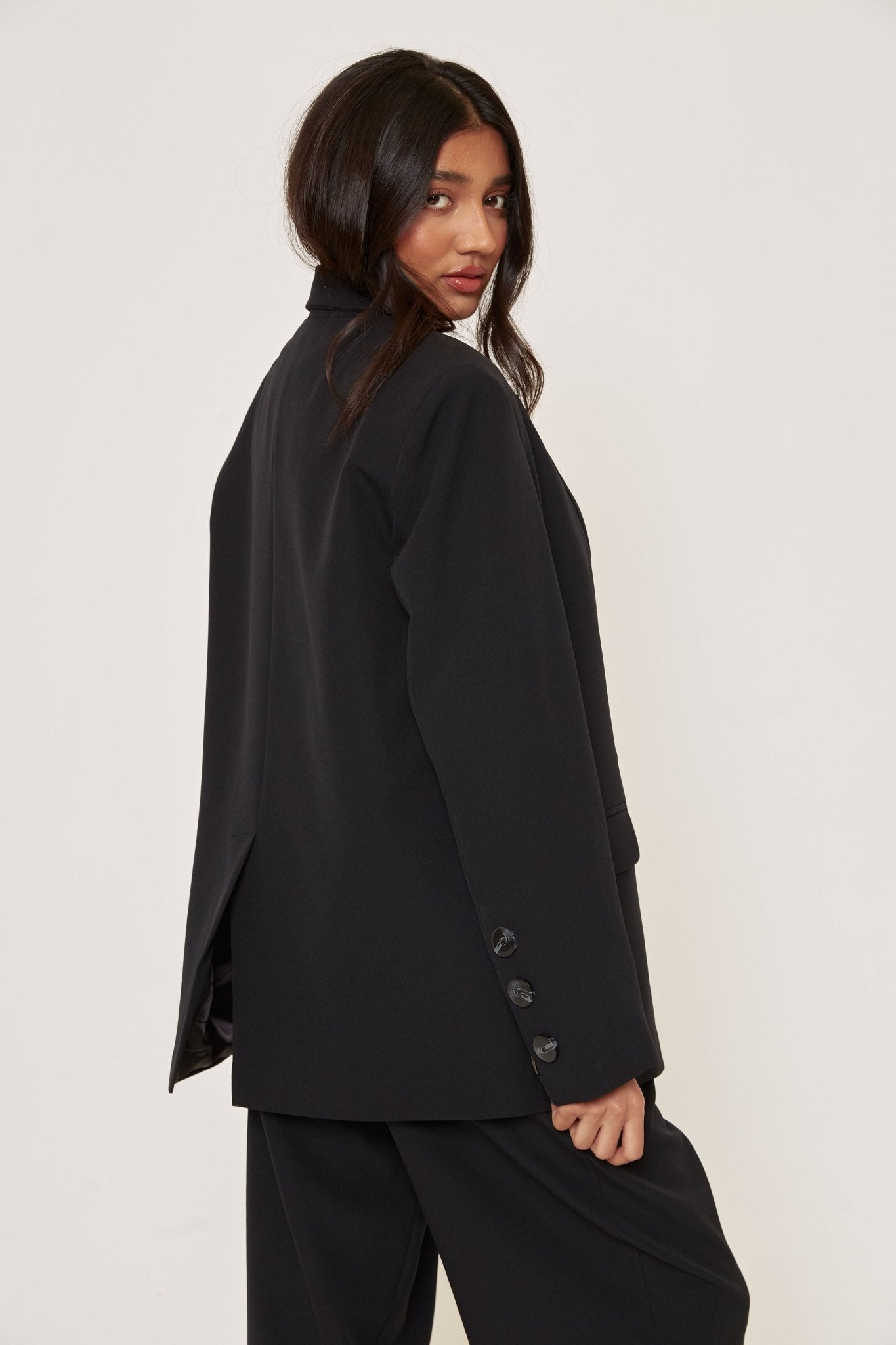 Your Classic Blazer - Black - Sa - Sa Studio